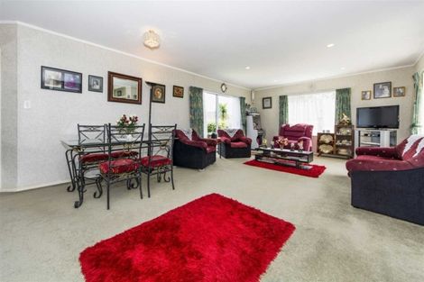 Photo of property in 10 Gala Place, Henderson, Auckland, 0612