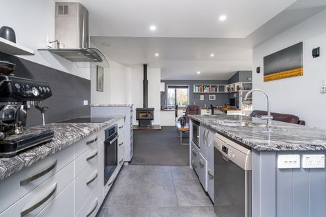 Photo of property in 16 Matukituki Crescent, Twizel, 7901