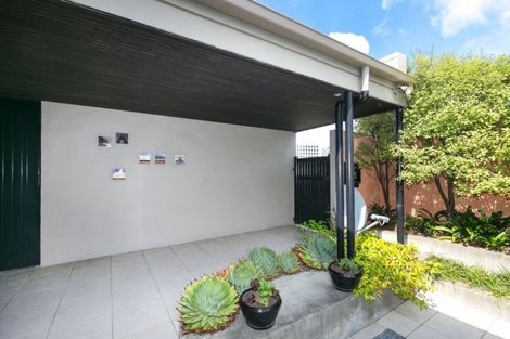 Photo of property in Highwic, 1/32 Hobson Street, Thorndon, Wellington, 6011