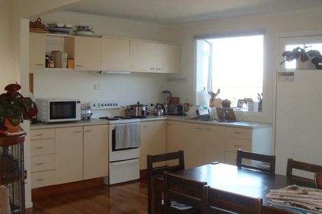 Photo of property in 25 William Souter Street, Forrest Hill, Auckland, 0620