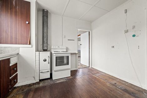 Photo of property in 34 Marsack Road, Taumarunui, 3992