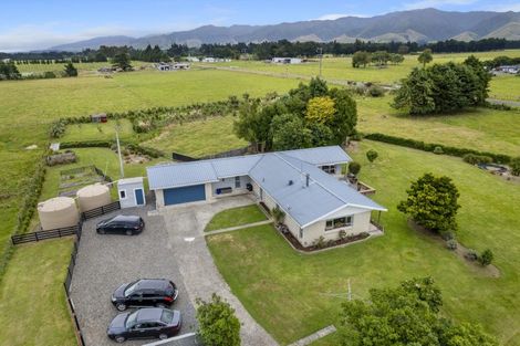 Photo of property in 921 Top Grass Road, Dannevirke, 4972