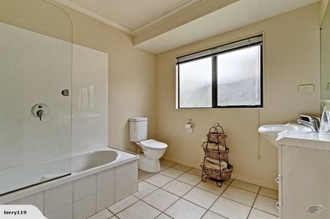 Photo of property in 7 Henry Partington Place, Greenhithe, Auckland, 0632