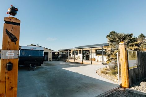 Photo of property in 6/4963 Waimate Highway, Glenavy, Waimate, 7980