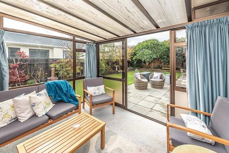 Photo of property in 3 Warwick Place, Springvale, Whanganui, 4501