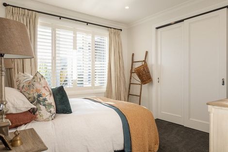 Photo of property in 2 Otaihanga Road, Paraparaumu Beach, Paraparaumu, 5032