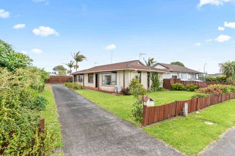 Photo of property in 30 Gibbons Road, Weymouth, Auckland, 2103