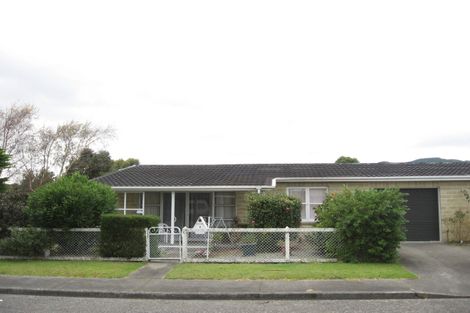 Photo of property in 1 Nola Avenue, Raumati Beach, Paraparaumu, 5032