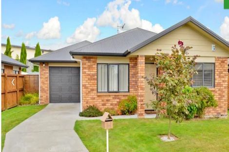 Photo of property in 13 Shrule Place, Huntington, Hamilton, 3210