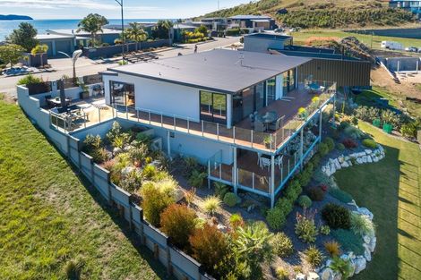 Photo of property in 6 Talisman Heights, Kaiteriteri, Motueka, 7197
