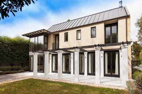 Photo of property in 102 Glandovey Road, Fendalton, Christchurch, 8052