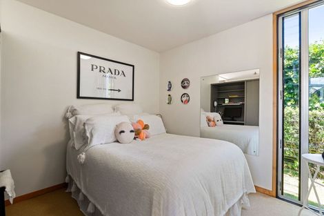 Photo of property in 6 Stormanstown Way, Seatoun, Wellington, 6022