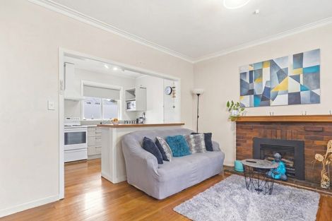 Photo of property in 15 Princes Street, Cambridge, 3434