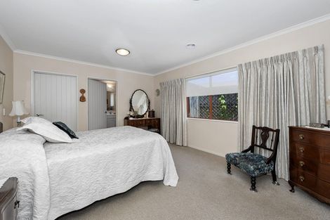 Photo of property in 2 Callum Brae Drive, Rototuna, Hamilton, 3210