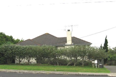 Photo of property in 77a Ocean View Road, Hillcrest, Auckland, 0627