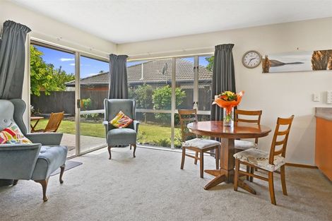 Photo of property in 6 Mull Place, Broomfield, Christchurch, 8042