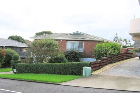 Photo of property in 4 Lynton Road, Bucklands Beach, Auckland, 2012