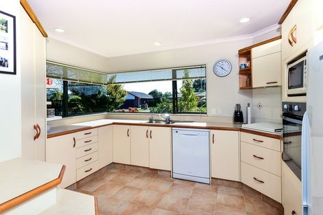 Photo of property in 33 Admiral Crescent, Flagstaff, Hamilton, 3210