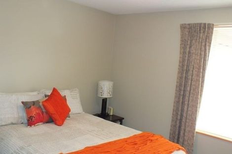 Photo of property in 2/66 Martin Avenue, Beckenham, Christchurch, 8023