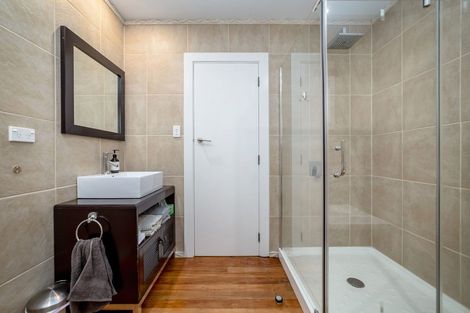 Photo of property in 2 Kempton Street, Greytown, 5712