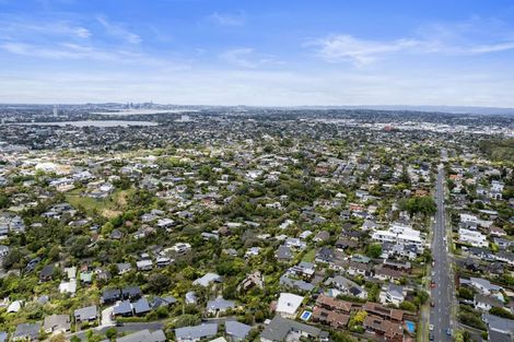 Photo of property in 60 Peter Terrace, Castor Bay, Auckland, 0620