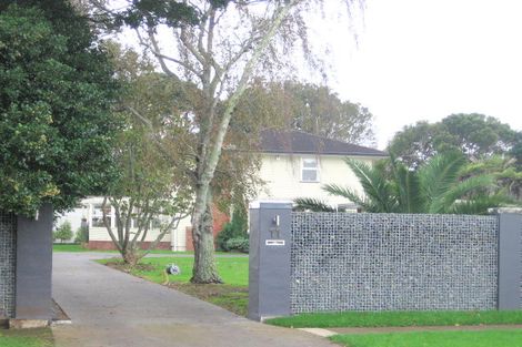 Photo of property in 11 Kingswood Road, Papatoetoe, Auckland, 2025