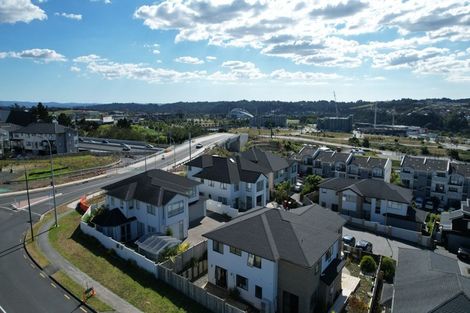 Photo of property in 109 Medallion Drive, Oteha, Auckland, 0632