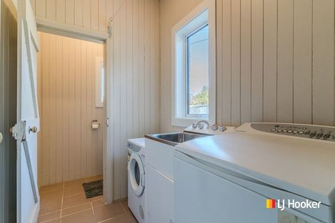 Photo of property in 1 Glenross Street, Glenross, Dunedin, 9011