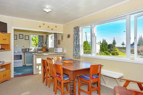 Photo of property in 33 Kuku Avenue, Mahia, 4198