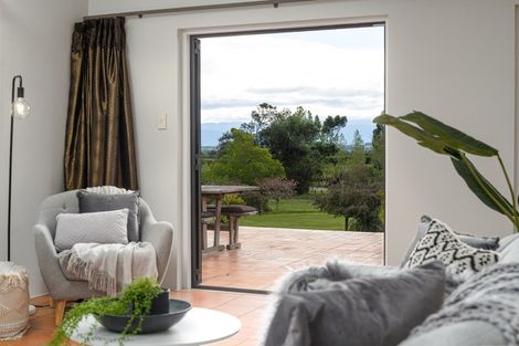 Photo of property in 114 Hinakura Road, Martinborough, Carterton, 5784