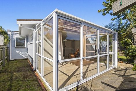 Photo of property in 6 Teoti Street, Paraparaumu Beach, Paraparaumu, 5032