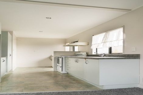 Photo of property in 2/32 Limond Street, Randwick Park, Auckland, 2105