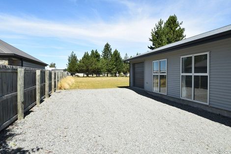 Photo of property in 62 Rhoboro Road, Twizel, 7901