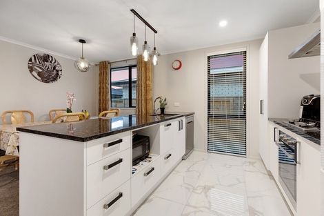 Photo of property in 14 Te Wharo Drive, Papamoa, 3118