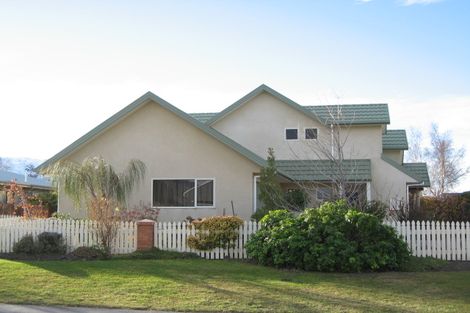 Photo of property in 27 Melmore Terrace, Cromwell, 9310