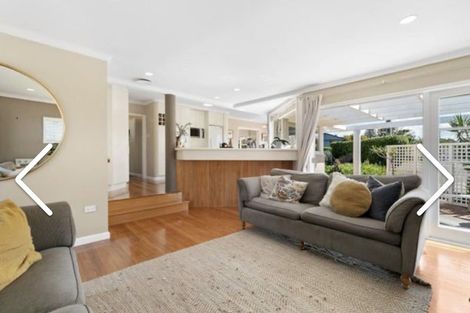 Photo of property in 33 Covil Avenue, Te Atatu South, Auckland, 0610