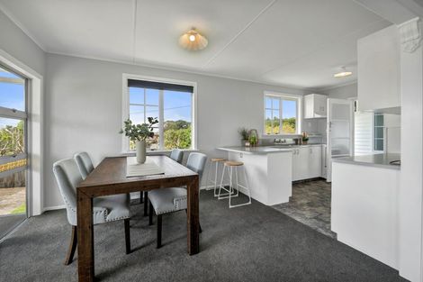 Photo of property in 14a Trafalgar Street, Westown, New Plymouth, 4310