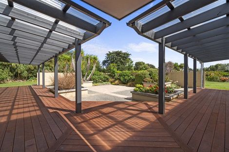 Photo of property in 110 Polson Hill Drive, Aokautere, Palmerston North, 4471