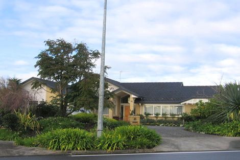 Photo of property in 15 Annalong Road, Dannemora, Auckland, 2016