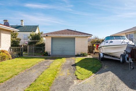 Photo of property in 1 Carlisle Street, Waimate, 7924