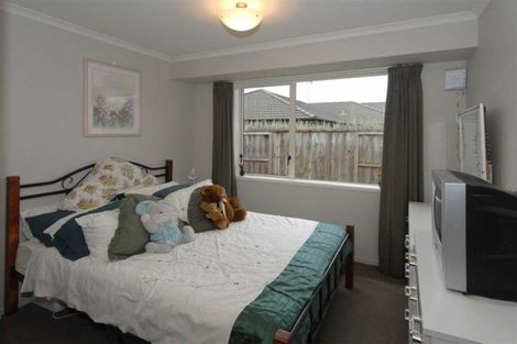 Photo of property in 16 Malbec Place, Rototuna, Hamilton, 3210