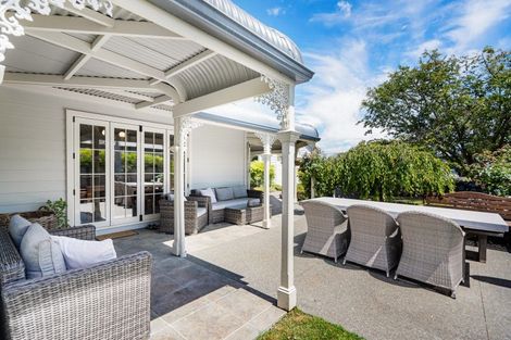 Photo of property in 15 Ross Place, Greenmeadows, Napier, 4112