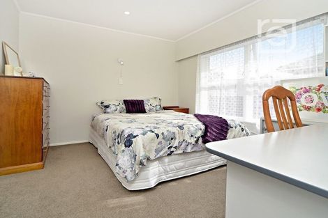 Photo of property in 1/108 Huia Road, Point Chevalier, Auckland, 1022