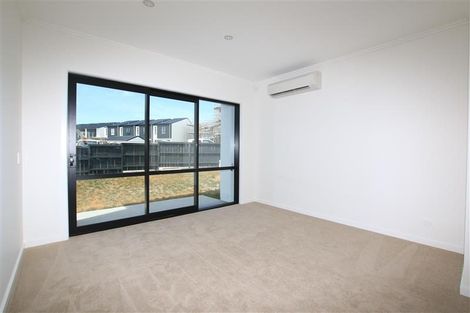 Photo of property in 5 Frances Bryers Road, Hobsonville, Auckland, 0616