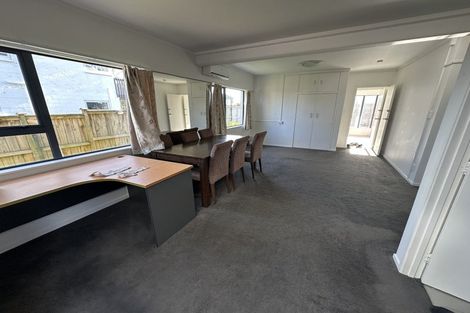 Photo of property in 4 Priestley Drive, Bucklands Beach, Auckland, 2014
