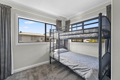 Photo of property in 19 Ingle Avenue, Waipahihi, Taupo, 3330