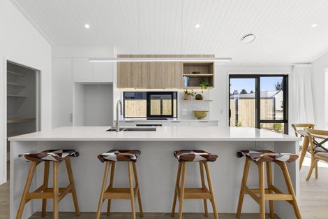 Photo of property in 14 Moonstone Street, Albert Town, Wanaka, 9305