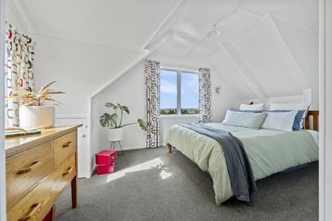 Photo of property in 85 Kaipara Coast Highway, Helensville, Kaukapakapa, 0871