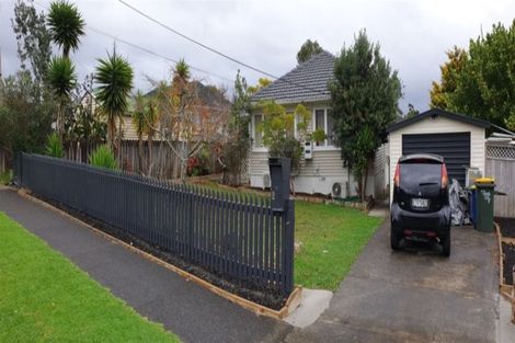 Photo of property in 5 Rosier Road, Glen Eden, Auckland, 0602