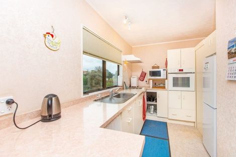 Photo of property in 1 Puriri Street, Raglan, 3225